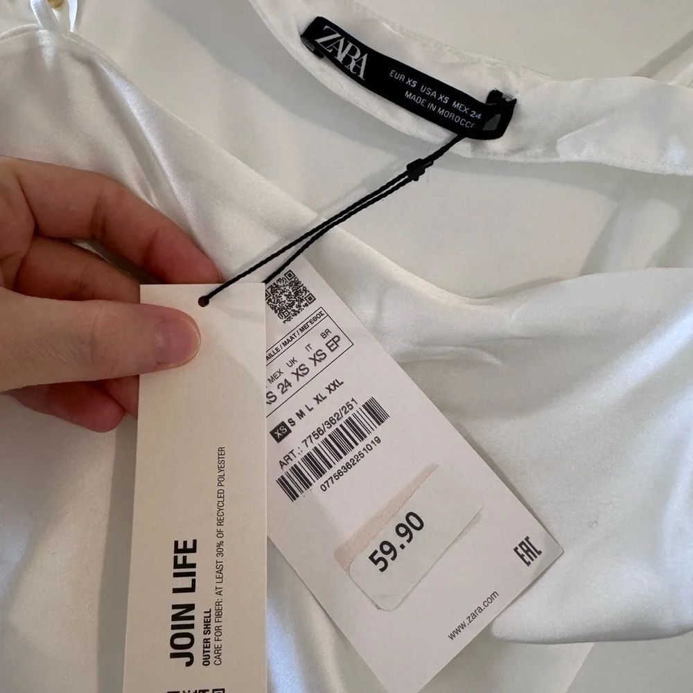 🔥 FLASH SALE - Zara White Satin Cocktail Dress with Chain Straps - NWT - XS - Picture 5 of 5